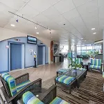 Penthouse In Waikiki With Ocean & Mountain Views
