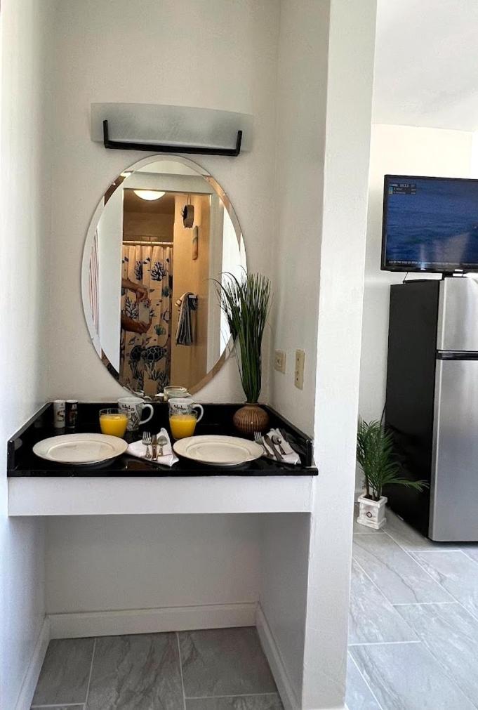Hotel Penthouse In Waikiki With Ocean & Mountain Views Honolulu