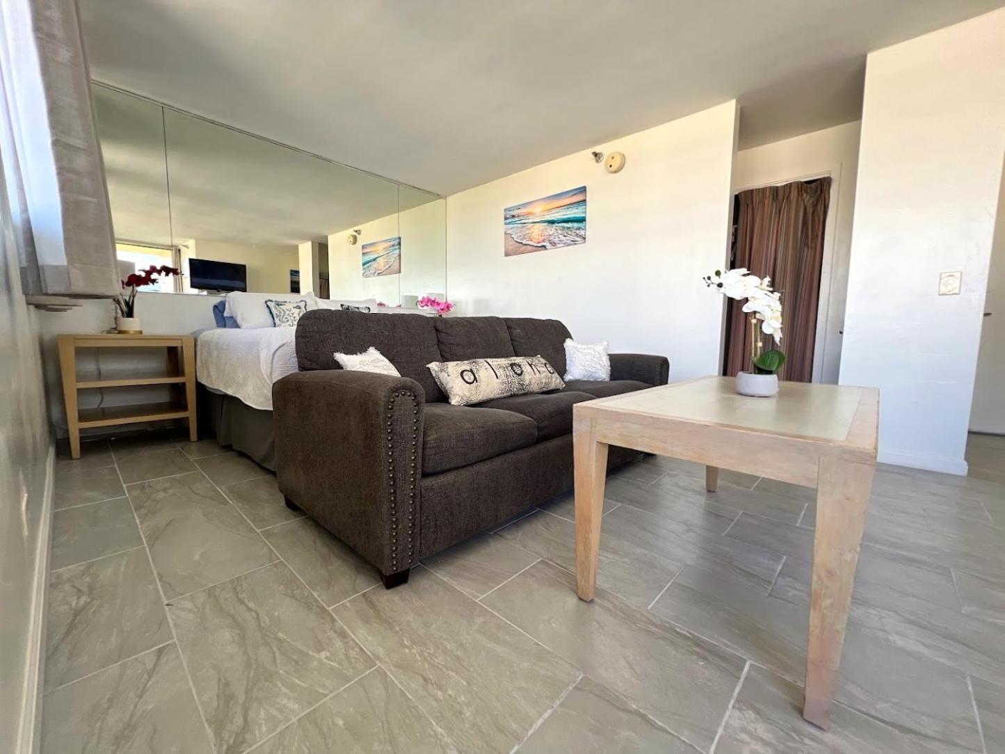 Penthouse In Waikiki With Ocean & Mountain Views Hotel