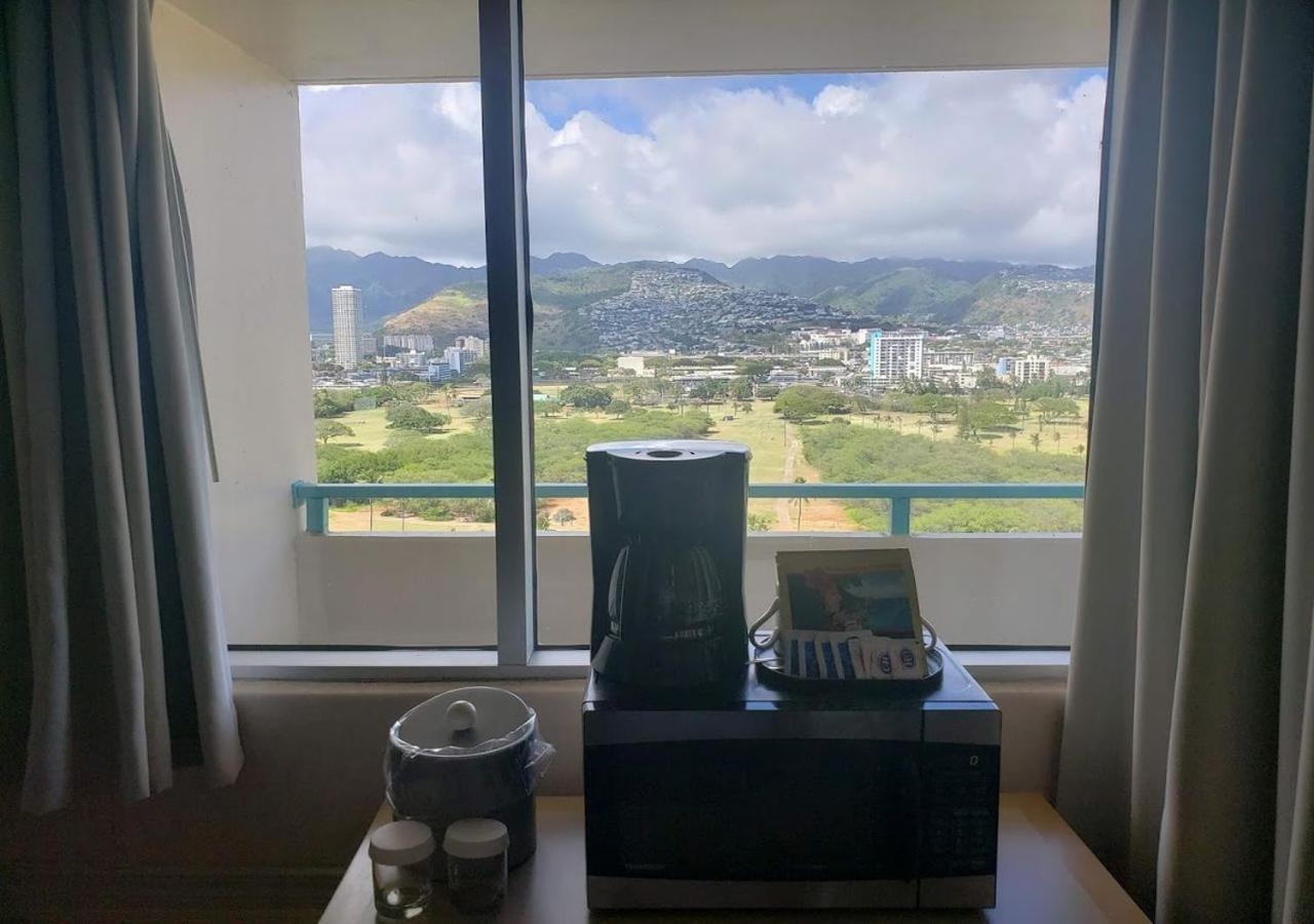 Hotel Penthouse In Waikiki With Ocean & Mountain Views Honolulu
